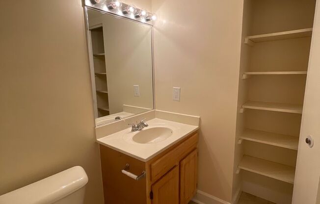 1 bed, 1 bath, 745 sqft, $1,550, Unit 14202 #A1