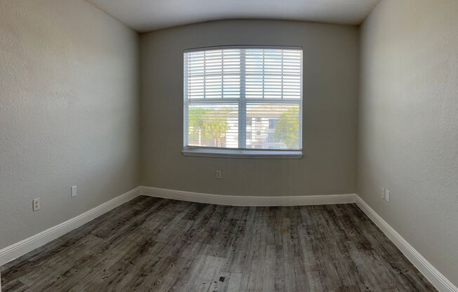 2 beds, 2 baths, 1,204 sqft, $2,066, Unit 10220-D3 - Bostonian