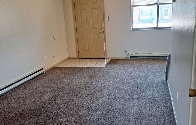 2 beds, 1 bath, 1,000 sqft, $825