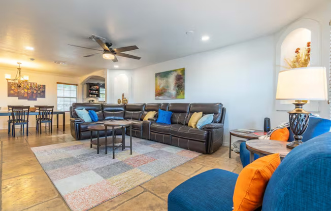 515 W CRESTLINE DR