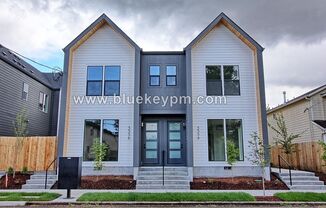 2 Bed, 2.5 Bath Townhome in Arbor Lodge Near University of Portland