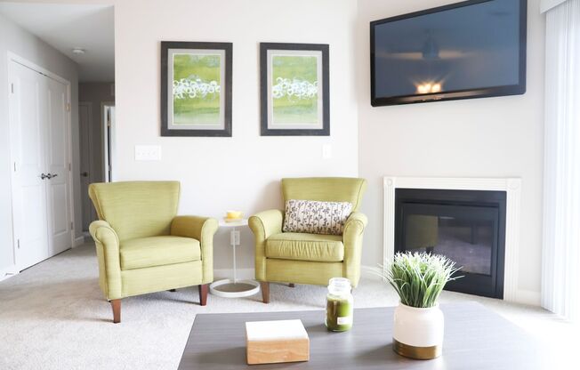 2 beds, 2 baths, 1,304 sqft, $2,275