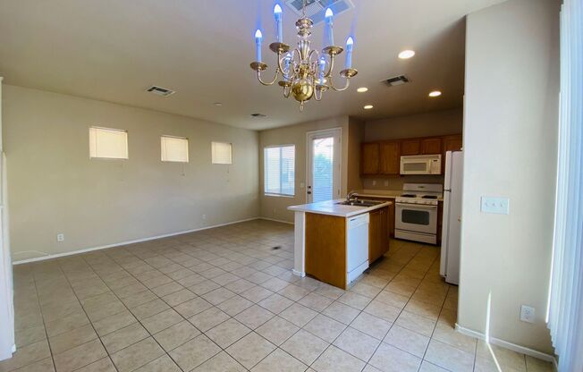 TWO STORY CUL-DE-SAC HOME AVAILABLE IN TIDES II GATED COMMUNITY! COMMUNITY HAS POOL AND EXERCISE ROOM! HOUSE HAS LAMINATED HARDWOOD, TILE AND CARPET! CONVENIENT LOCATION! CLOSE TO PUBLIC SHOPPING CENTERS & PARKS!
