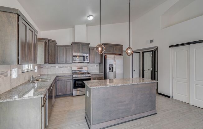 RECENTLY BUILT MODERN EASTSIDE HOME