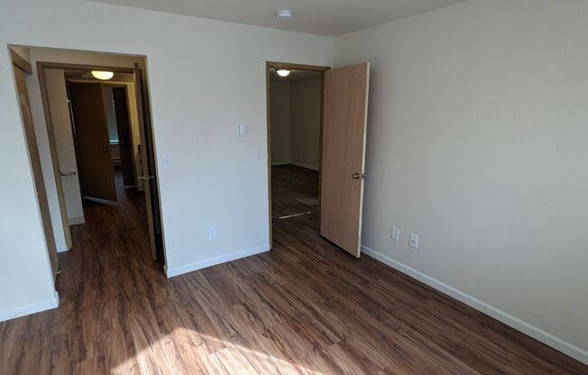 2 beds, 1 bath, 800 sqft, $1,425