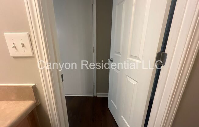 3 beds, 2.5 baths, $1,900