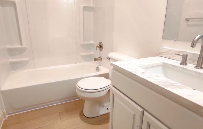 2 beds, 2 baths, 847 sqft, $1,595, Unit 1