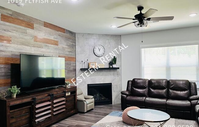 1019 FLYFISH AVE