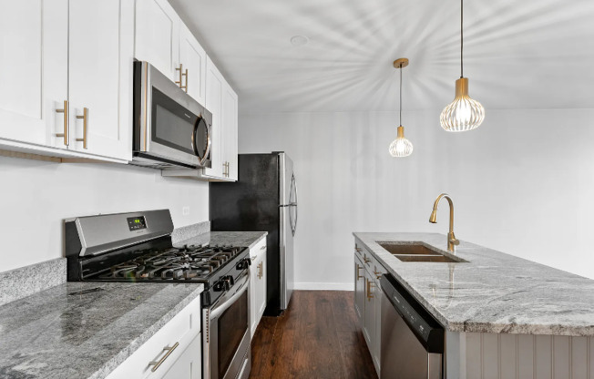 2945 W Peterson Ave