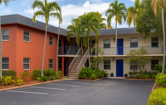 75 SW 10th St Ft. Lauderdale, FL 33315