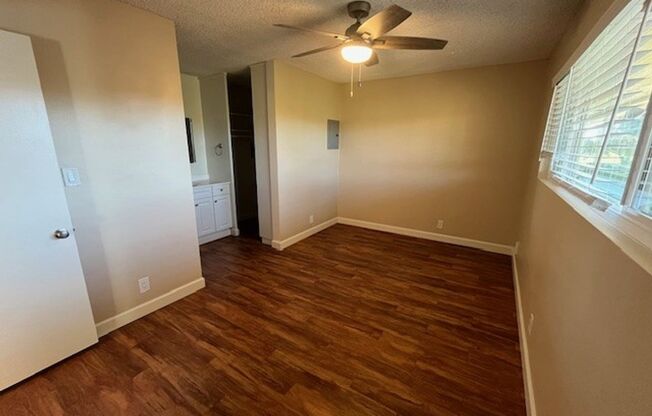 1 bed, 1 bath, $2,045, Unit M