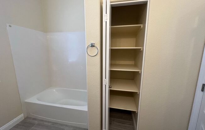 3 beds, 2 baths, $1,595