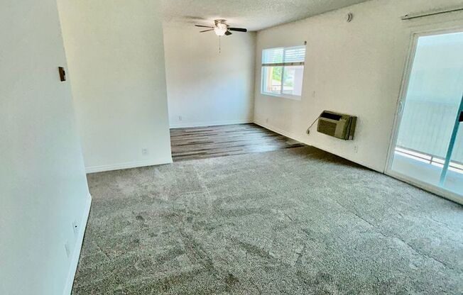 Spacious 2 Bed / 2 Bath Upstairs Apartment 50% OFF First Month's Rent Promotion!!!!!