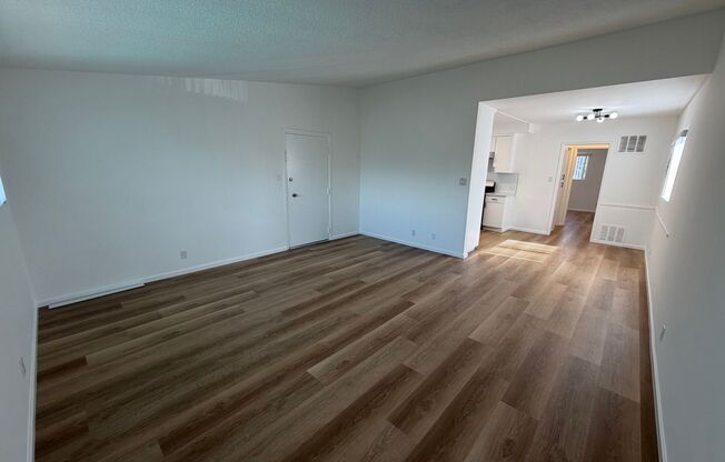 1626 Hobart Boulevard