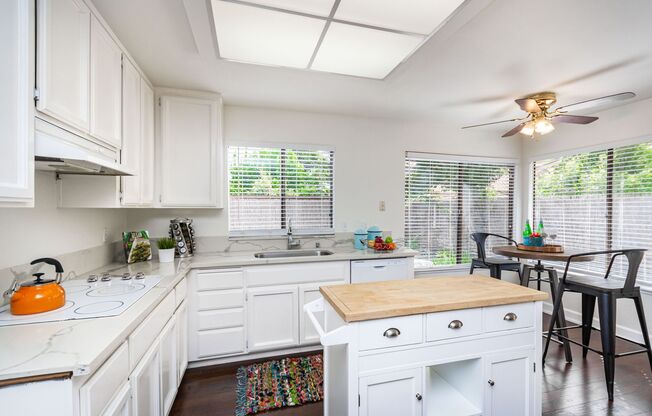 Pocket 3 Bedroom plus Den 2 Bath Home