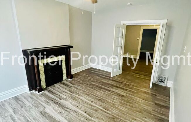 MOVE IN SPECIAL! Updated 2bed 1bath!