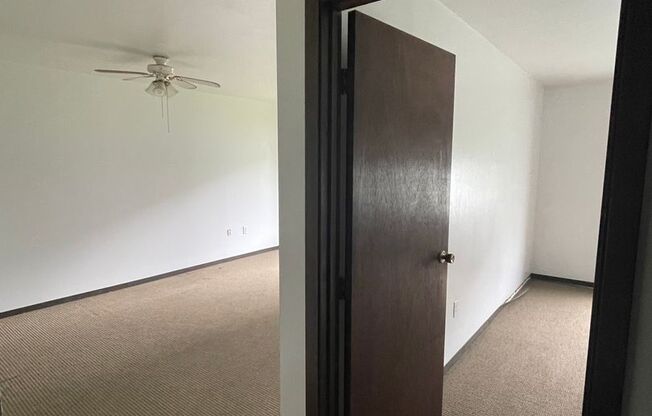 1 bed, 1 bath, $580, Unit 104