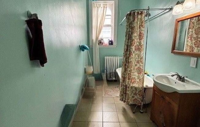 Historic building on West 7th and Grand in St. Paul