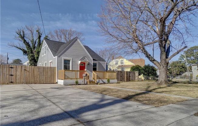 Cozy, Convenient, and Completely Ready – Your Next Home in Norfolk!