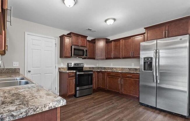 1595 Rossmore ~ Newton Place