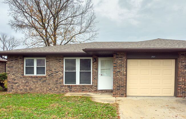 2521 - 2523 E Morris Dr