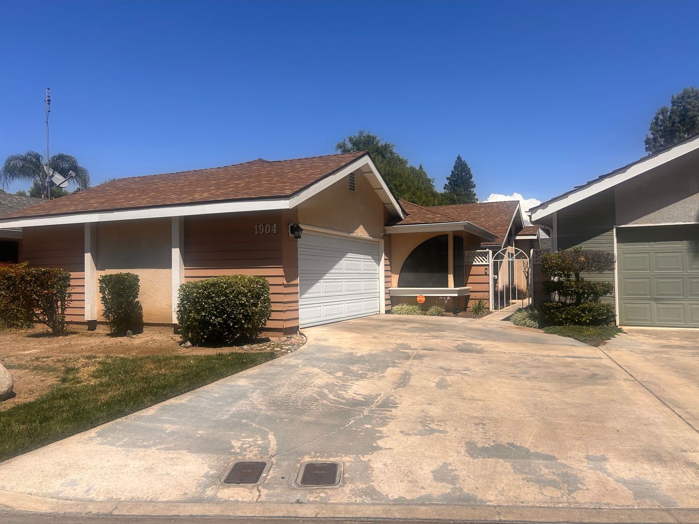 Great home for rent in Castlewood in Visalia!