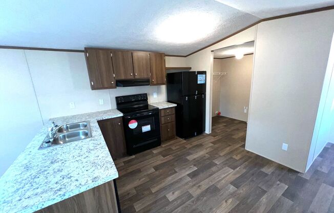 Brand New 2BR 2Bath mobile home for rent or for sale. Near I-20 off Golden Springs Parkway