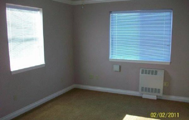 3608 NE 44 ST