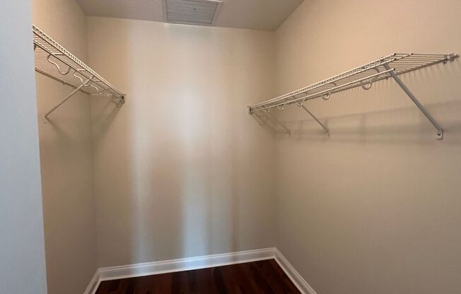 2 beds, 2.5 baths, $4,500, Unit UNIT 1706