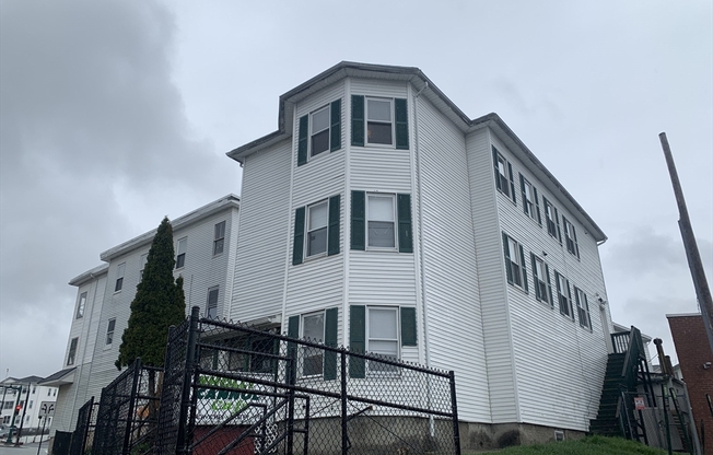 5 MASSASOIT RD