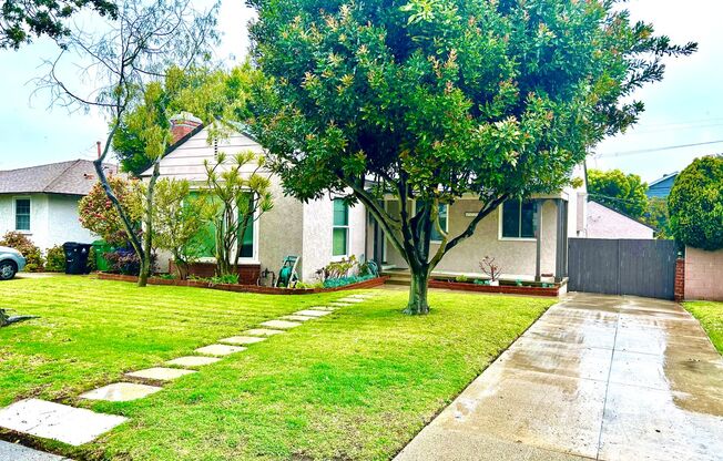 3 Beds 2 Bath House