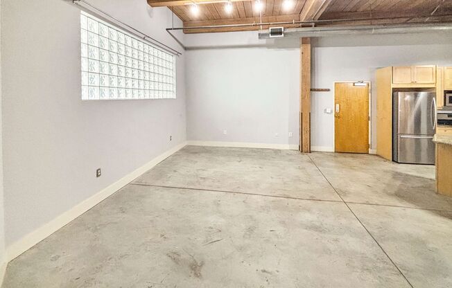 1 BD/ 1 BA Condo near Mercedes Benz Stadium!