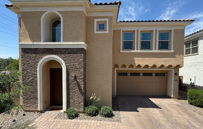708 N BAY DR