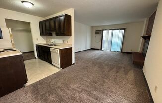 2 beds, 2 baths, 925 sqft, $825, Unit 206