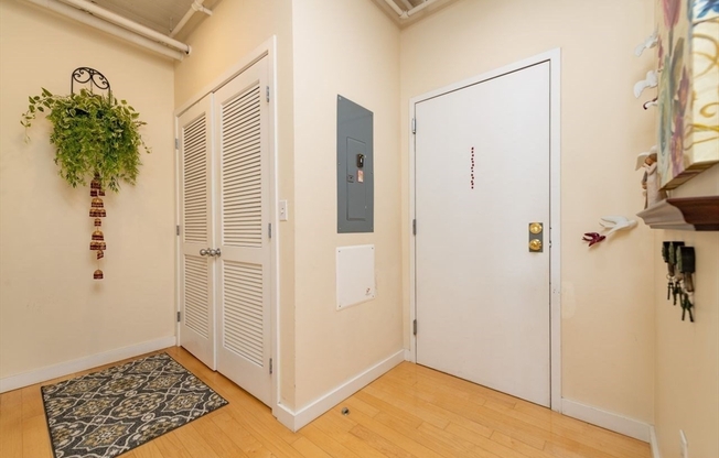 2 beds, 2 baths, 1,682 sqft, $5,150, Unit 5-5