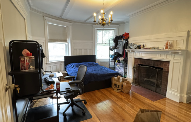 104 STRATHMORE RD