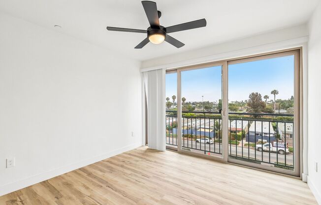 The Mayer @ PB | Modern Pacific Beach Apartments Near the Coast