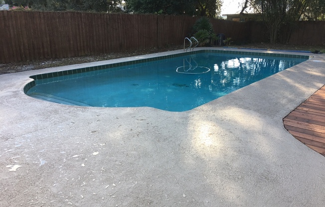 3 Bedroom, 2 1/2 Bath Single Family Home With Pool