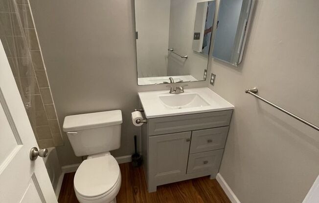 3 bd 2ba end unit townhouse.