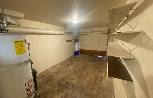 3 beds, 1.5 baths, 1,068 sqft, $1,895, Unit 3145