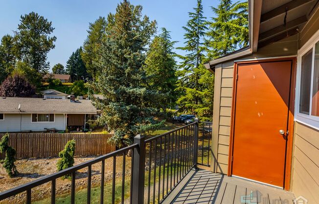 2 beds, 1 bath, 730 sqft, $1,600, Unit 79