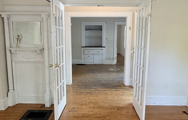 2 beds, 1 bath, 1,000 sqft, $2,350, Unit 1