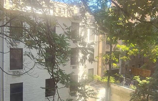 2 beds, 1 bath, $7,400, Unit 5I