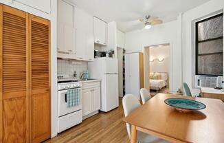 1 bed, 1 bath, $2,950, Unit 2FE