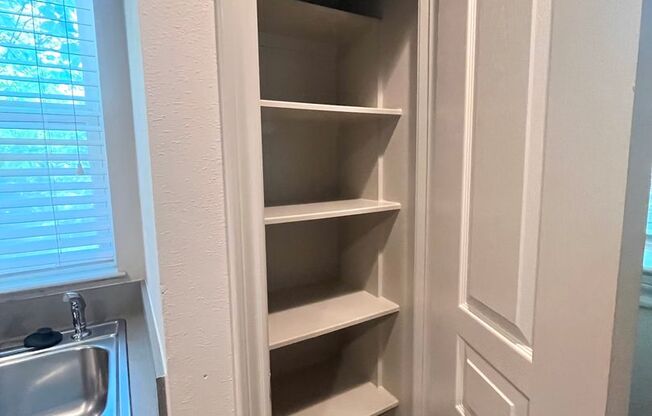 Garage apartment close to UT campus