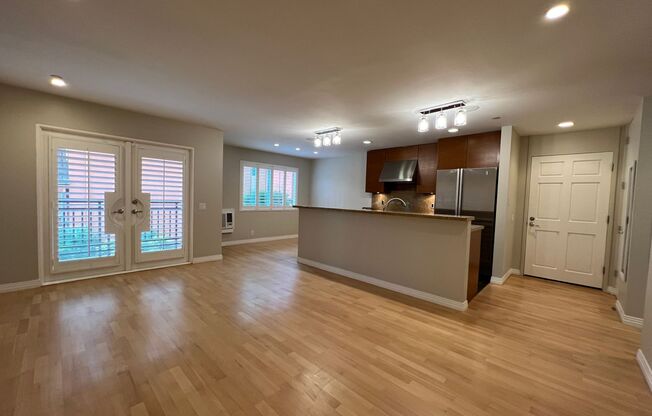 Ground Floor 1 Bedroom, 1 Bathroom Unit at "The Palms"