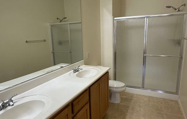 3 beds, 2 baths, $1,550, Unit # 2006