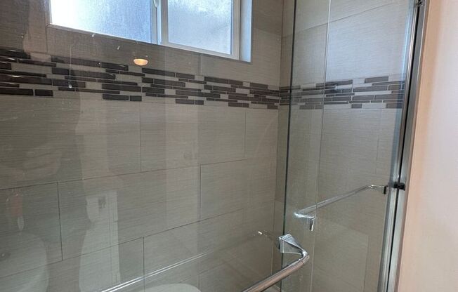 1 bed, 1 bath, 595 sqft, $2,225, Unit 12