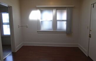 Studio, 1 bath, 392 sqft, $1,350, Unit #22