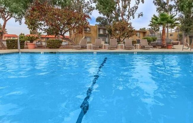 2 beds, 1.5 baths, $2,200, Unit 32